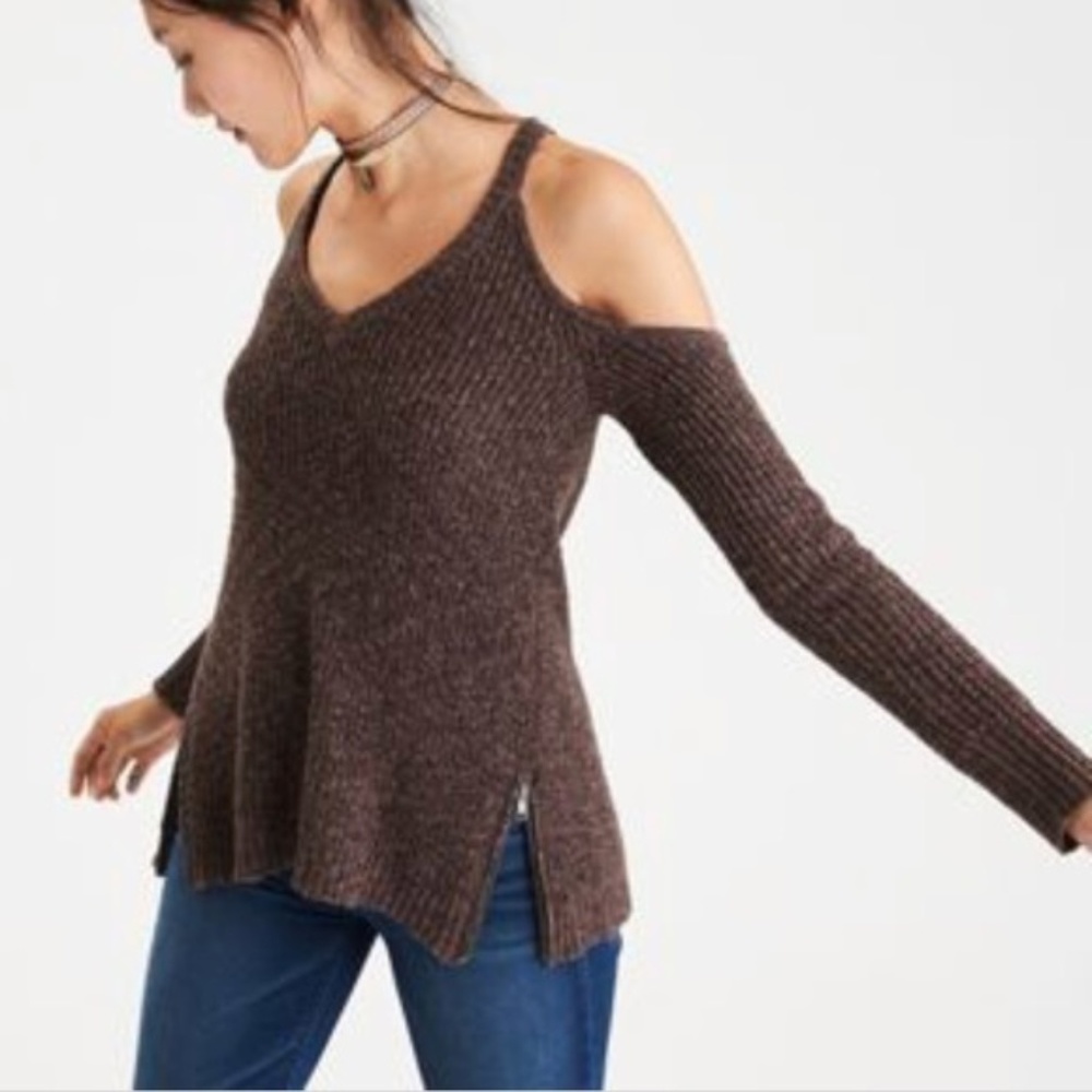 AE Off-the-shoulder Sweater